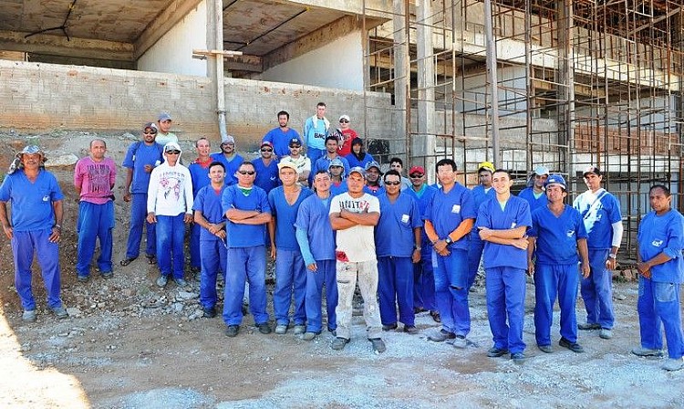 Trabalhadores da Construção Civil estão de greve por tempo indeterminado. Foto: Reprodução.